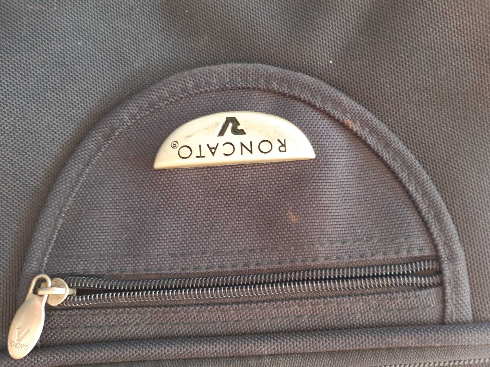 sprzedam granatową torbę Roncato na laptopa