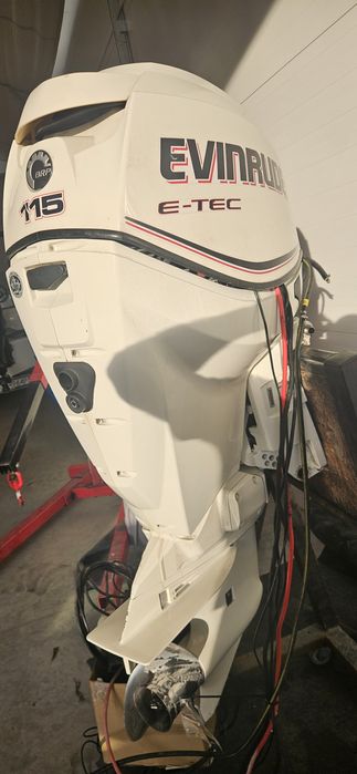 Silnik zaburtowy evinrude etec  115 250mg