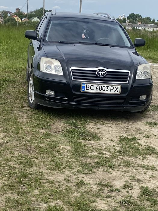 Продам toyota avensis