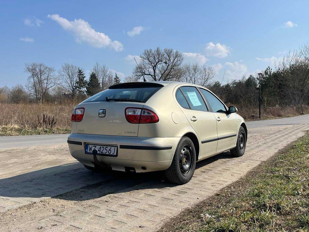 Seata Leon z silnikiem 1.6 Benzyna z LPG 2003 rocznik USZKODZONY!