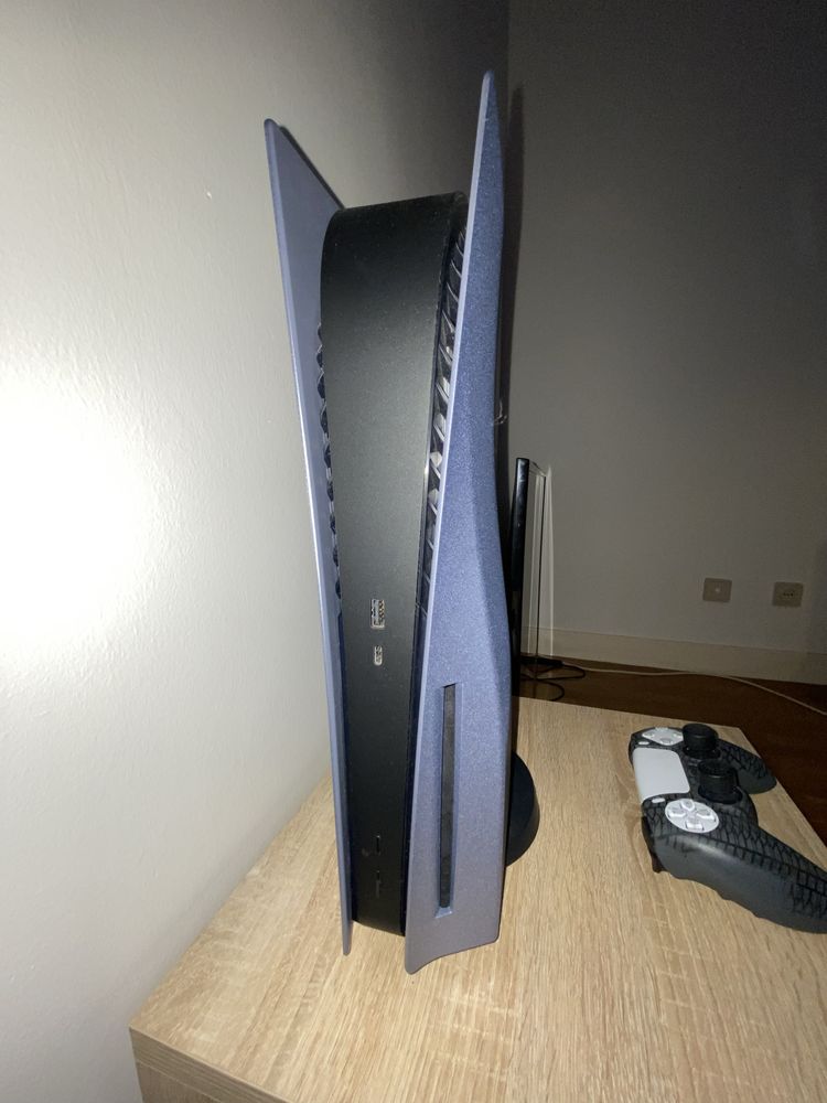 PlayStation 5 Standard + SSD 1TB + 2 jogos