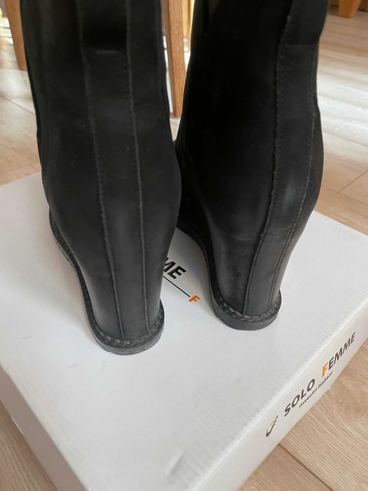 Botki Solo Femme czarny nubuk koturn nowe 419zł