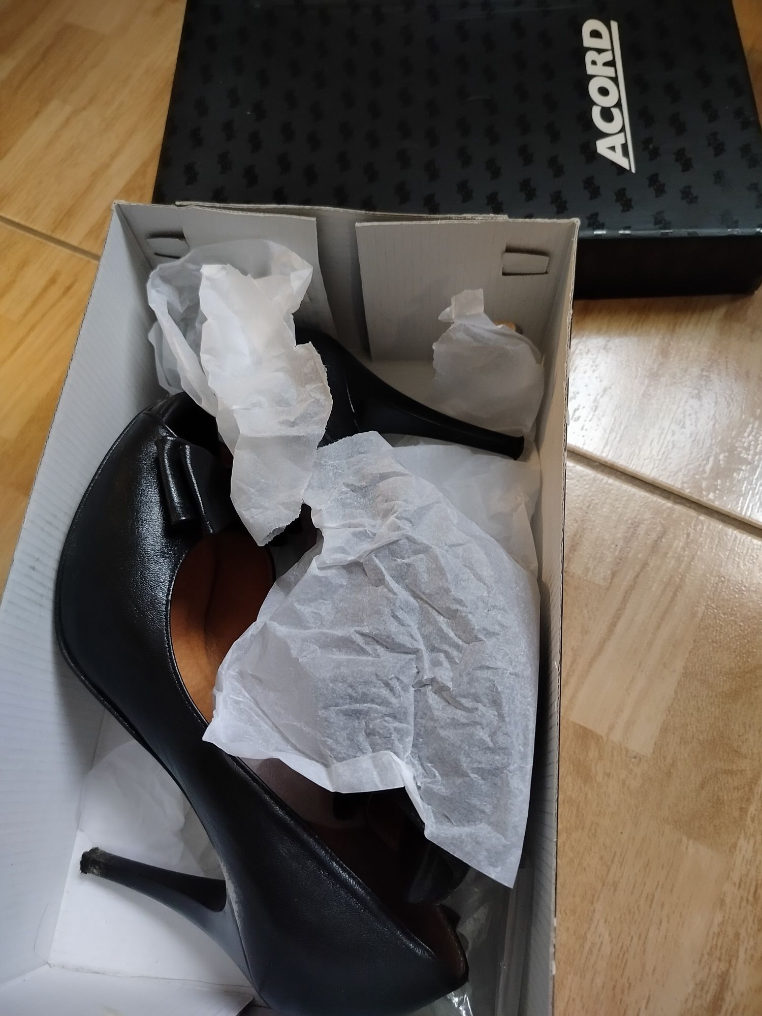 Buty Acord czarne 37