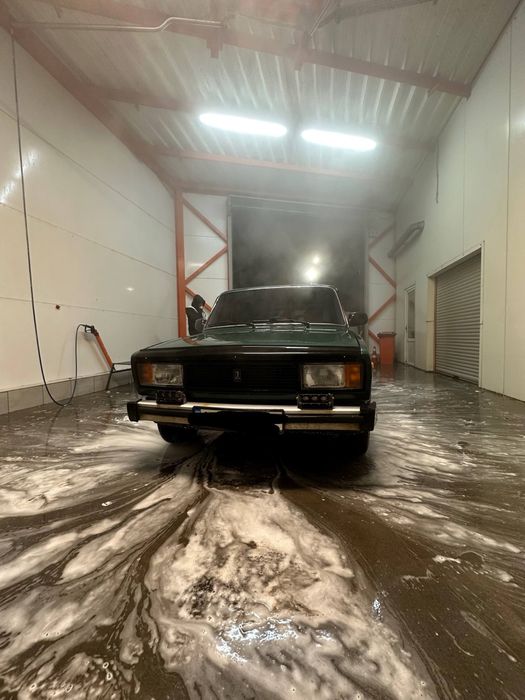 Продам ваз 2105 с переоформление срочно!