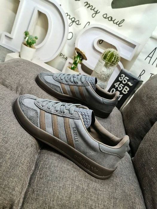 Adidas gazelle cinzentas
