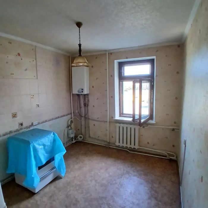 Продаж 3к квартири, поруч Центр та Ковалівка