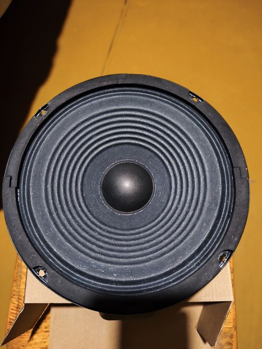Гитарный динамик 8"  4Ом,  60 w