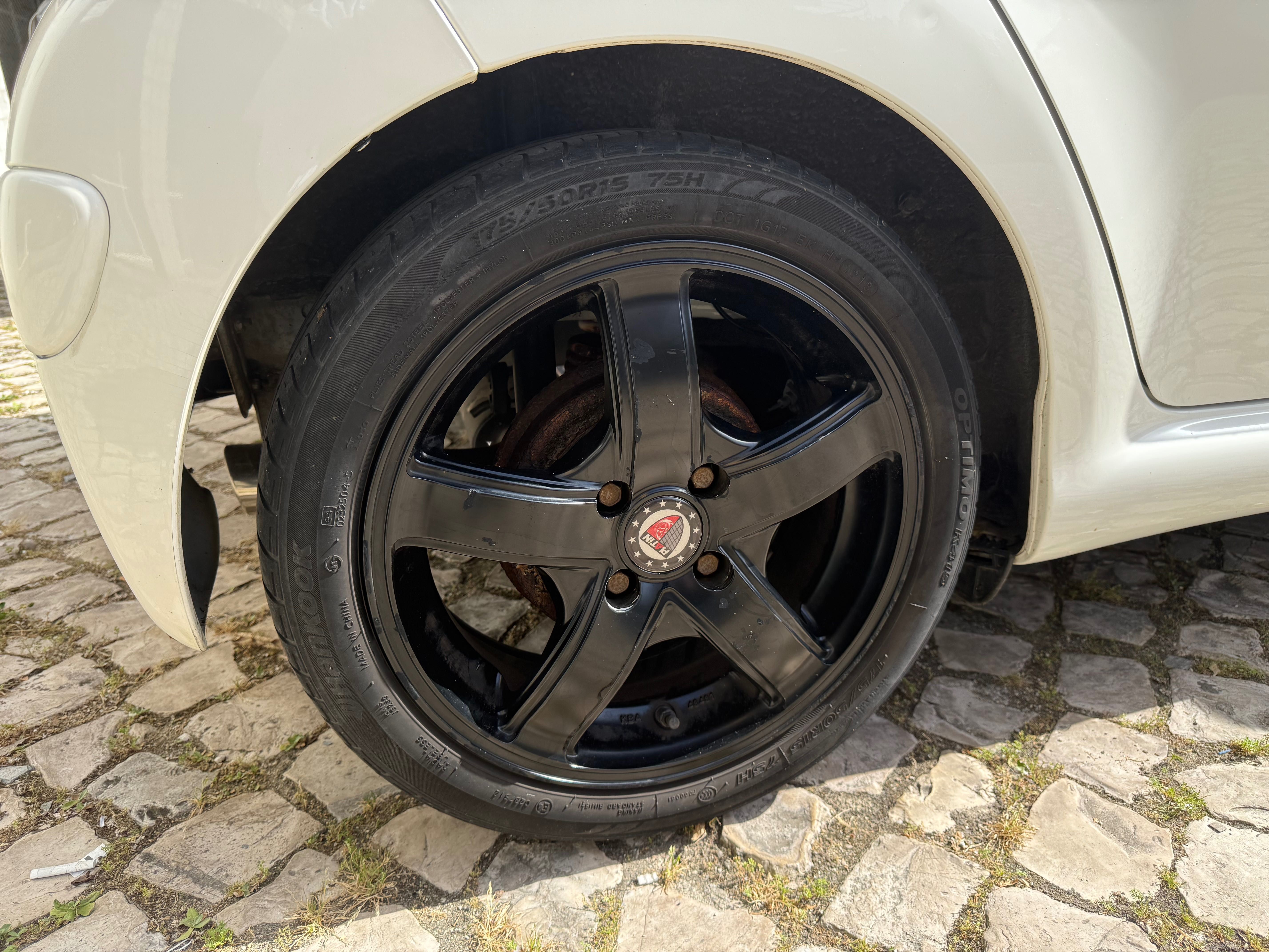 Toyota Aygo 2013 cor branca