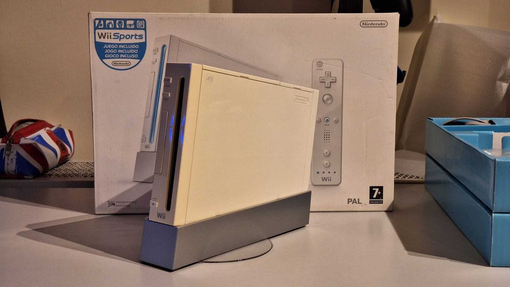 Nintendo Wii completo com caixa