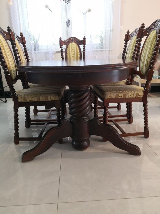 Stół rozkładany +6 krzeseł