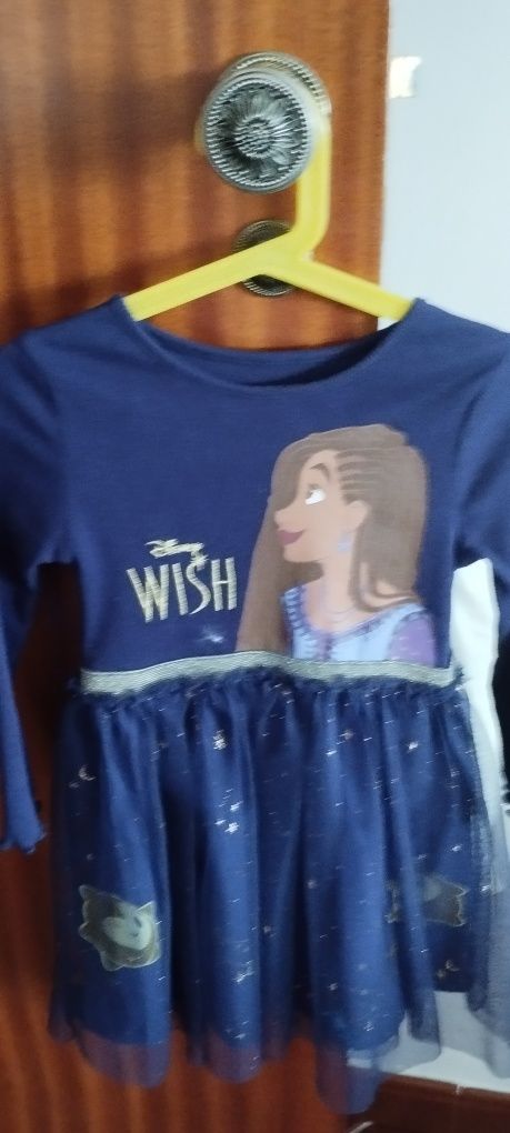 Vestidos princesas Disney e unicórnio