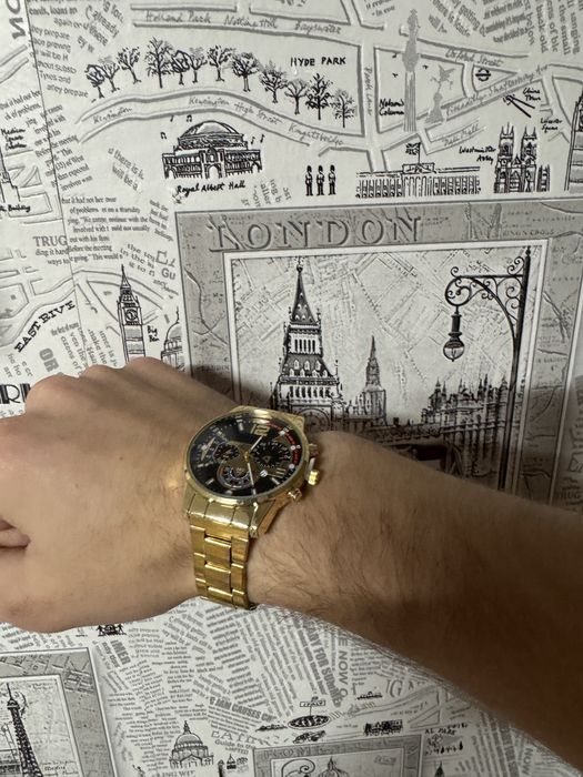 Годинники солідні