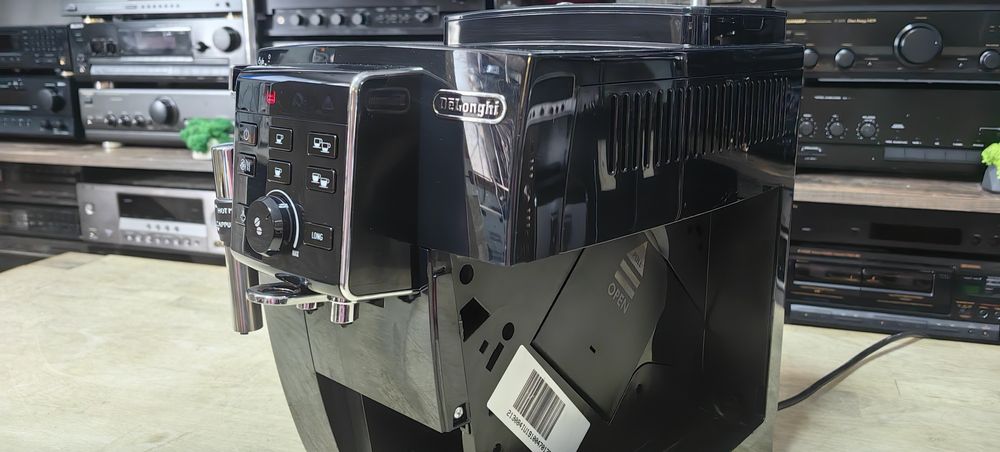 Кавова машина Delonghi Ecam 23.120
