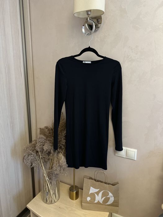 Сукня Zara з тканини Skims
