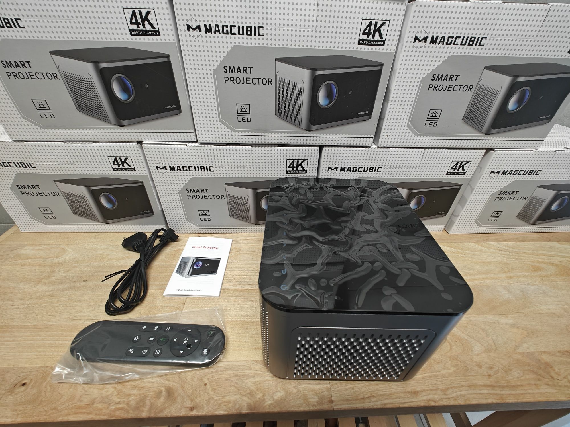Projetor led 9500 lumens + NATIVA 1080P REAL + Android + Keystone 4D
