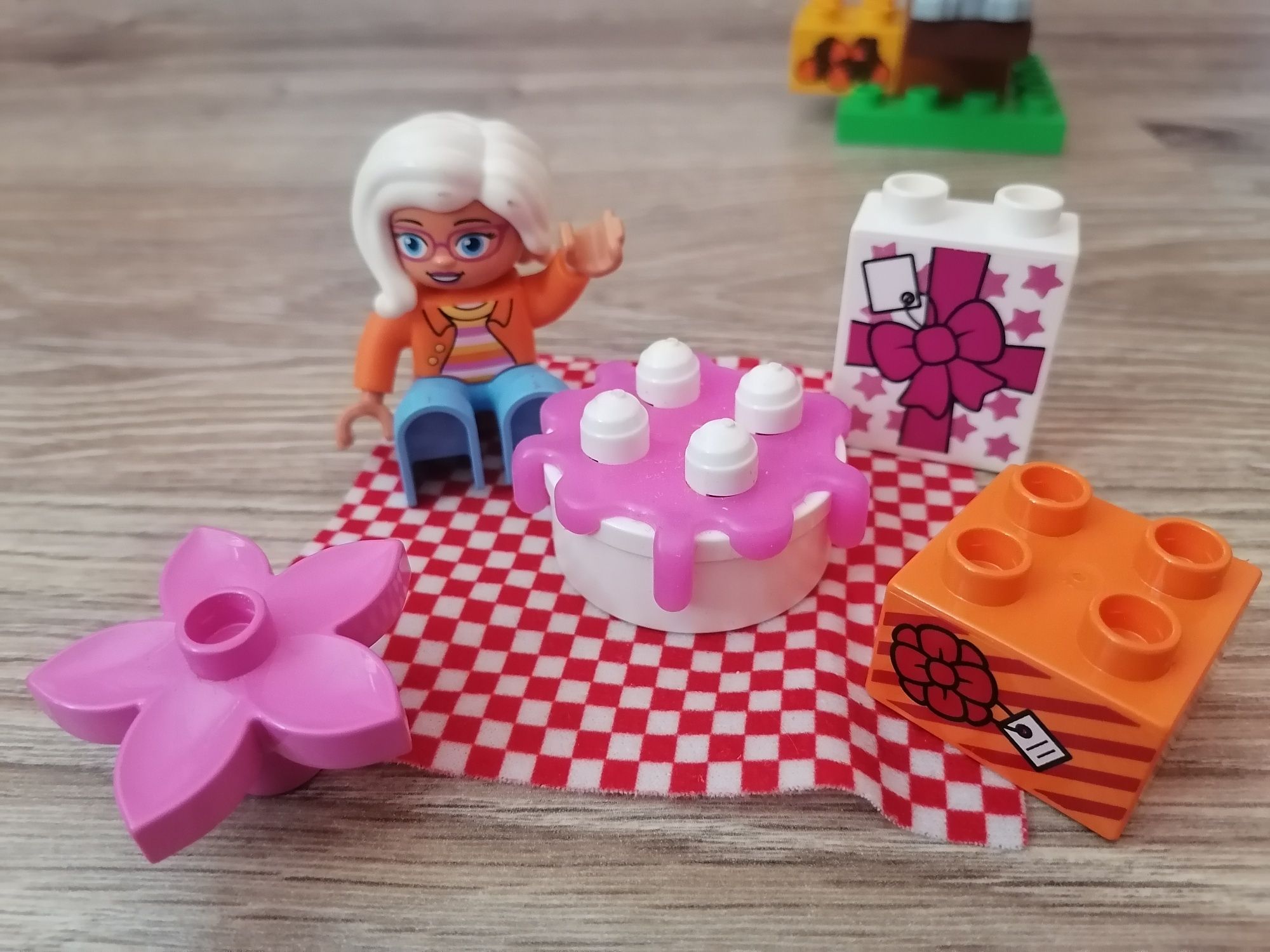 LEGO DUPLO przyjęcie urodzinowe 2-5 lat