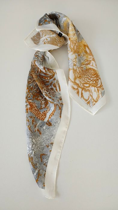 Delikatna apaszka damska