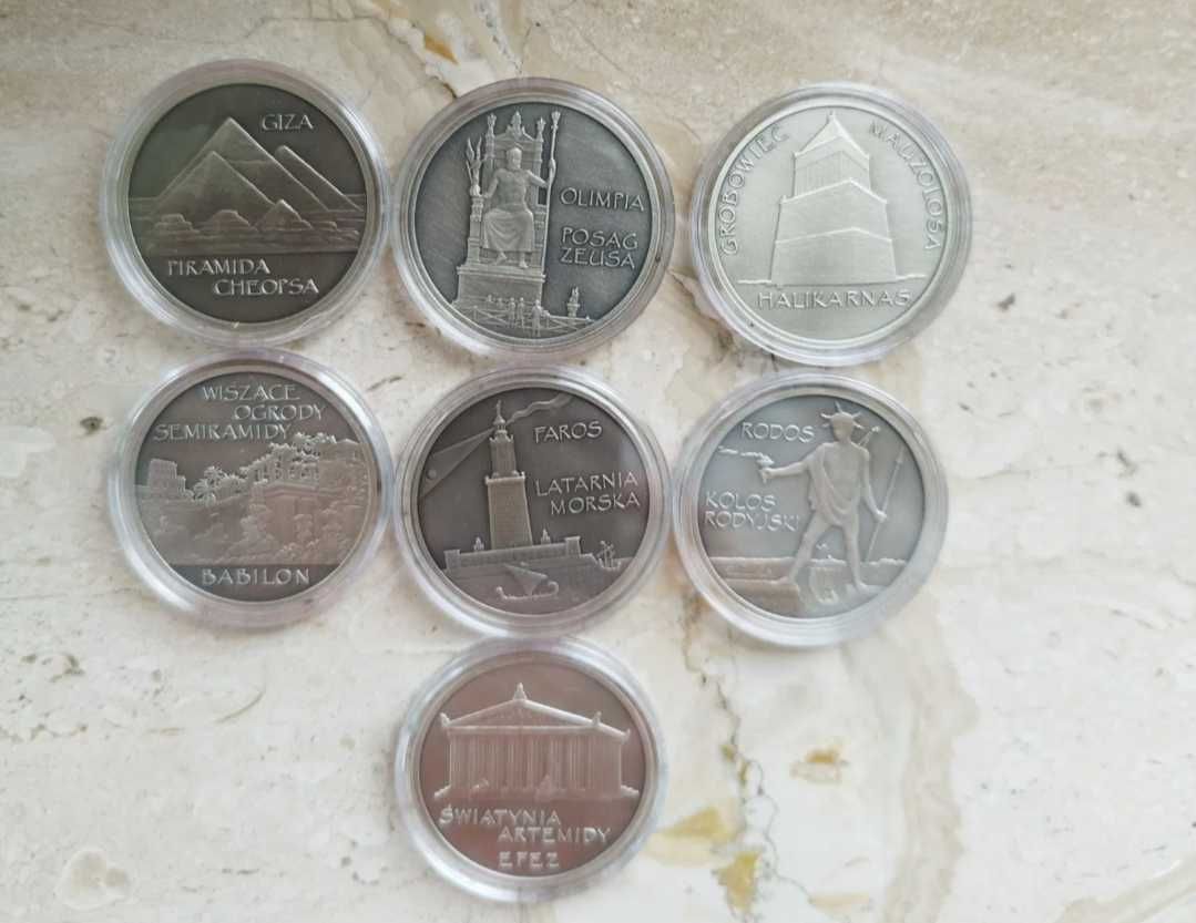 Продам срібні монети (медалі)