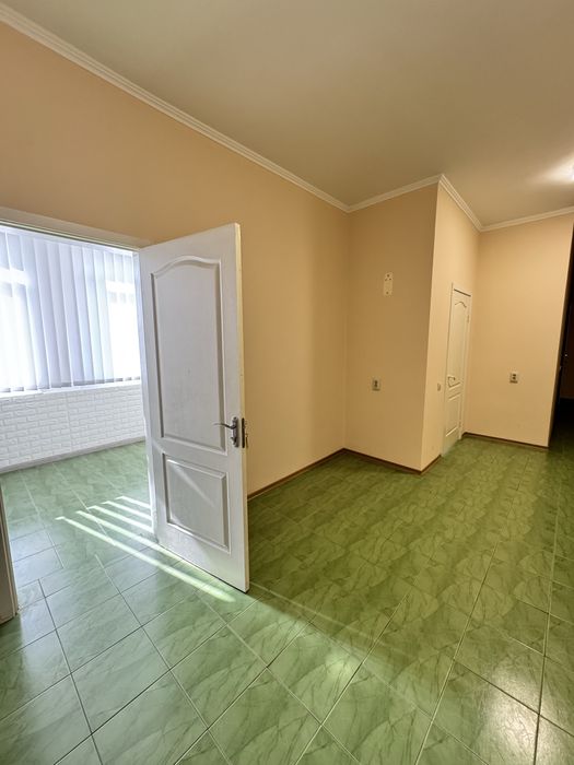 Оренда офіс озерна біл озера 22 кв.м