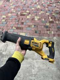 Сабельна пила Dewalt dcs388 xr flex volt