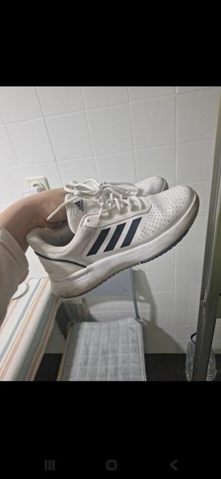 Sapatilhas adidas 40