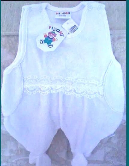 Śpiochy FiXONI z weluru aksamitu nowe z metkami do chrztu wloskie