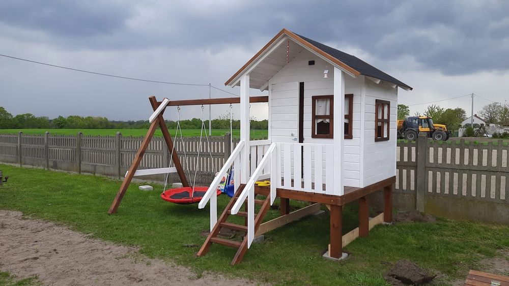 Domek drewniany dla dziecka, plac zabaw, prezent na zajączka,