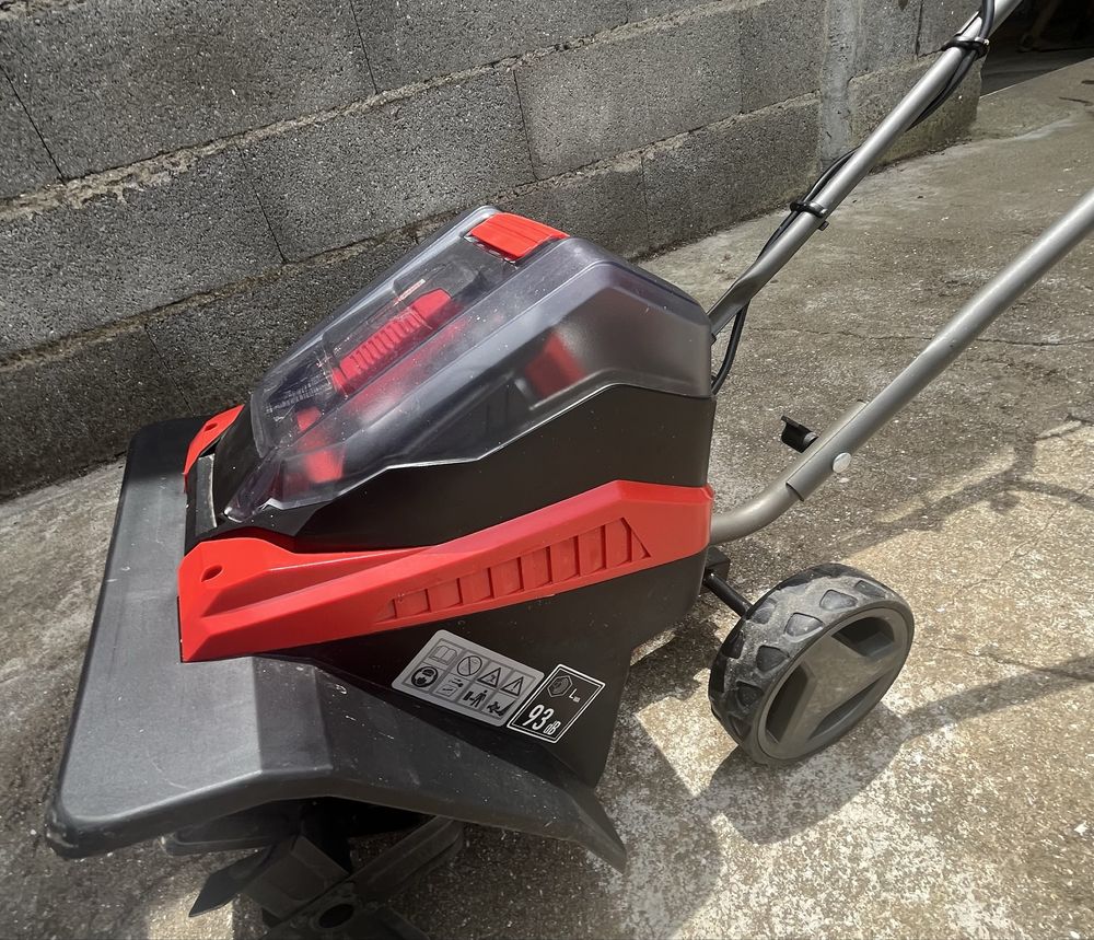 Sachadora a bateria einhell nova