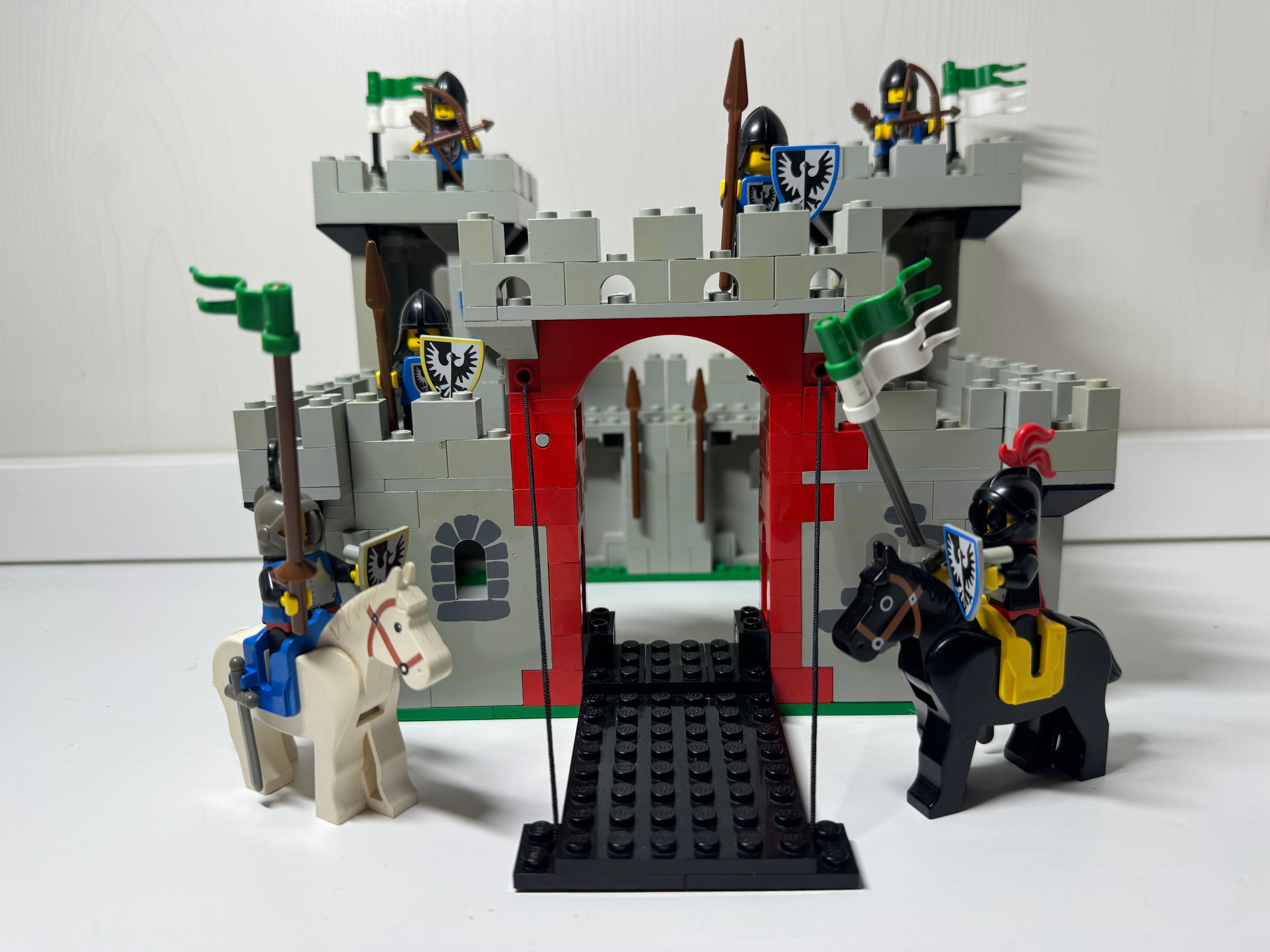 LEGO castle; zestaw 6073 Knight's Castle