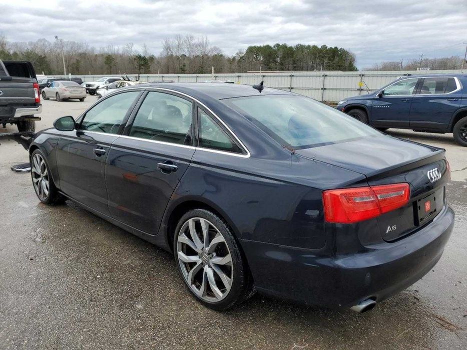 Audi A6 Premium Plus 2014 *