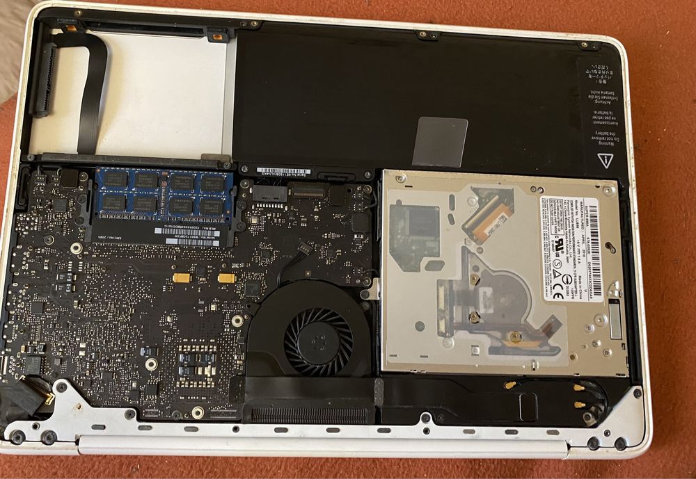 Запчасти разборка Mac book A1342 2010