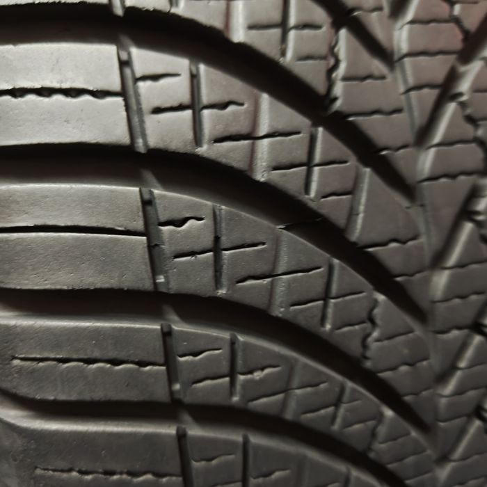 205/55/16 Sprzedam komplet opon całorocznych Goodyear