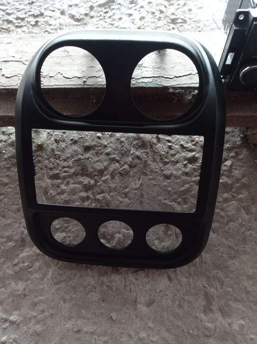 Продам магнітолу