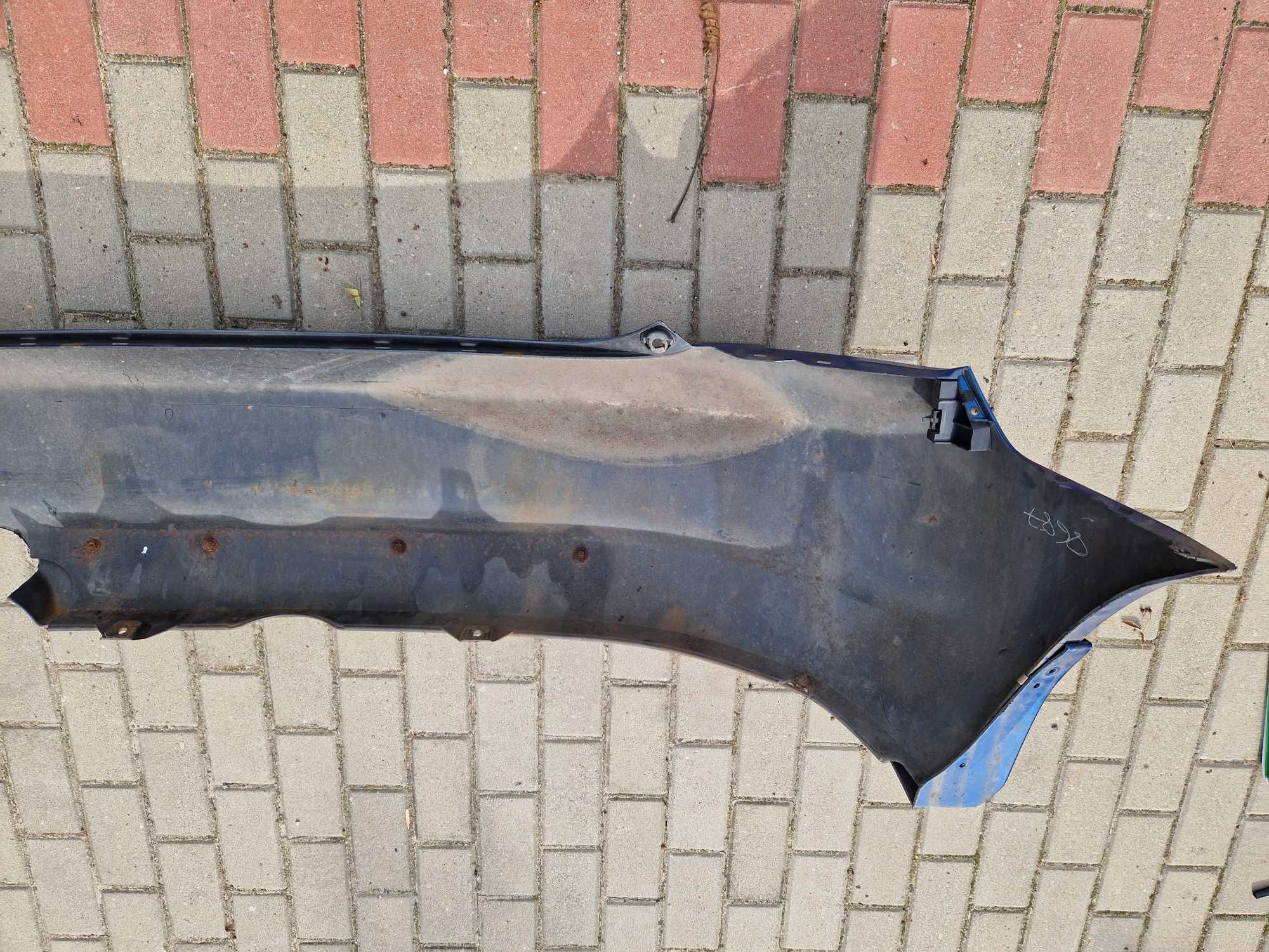 [93] Zderzak tylni Honda Civic VII 01-06r.