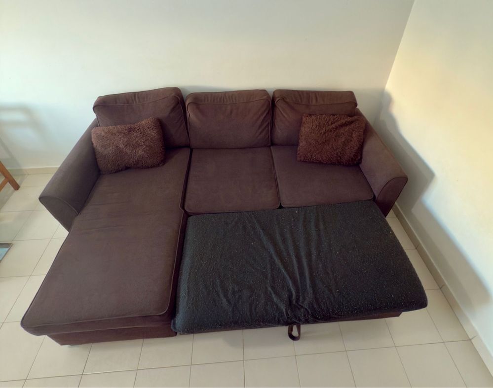 Sofá Cama - chaise long com arrumação