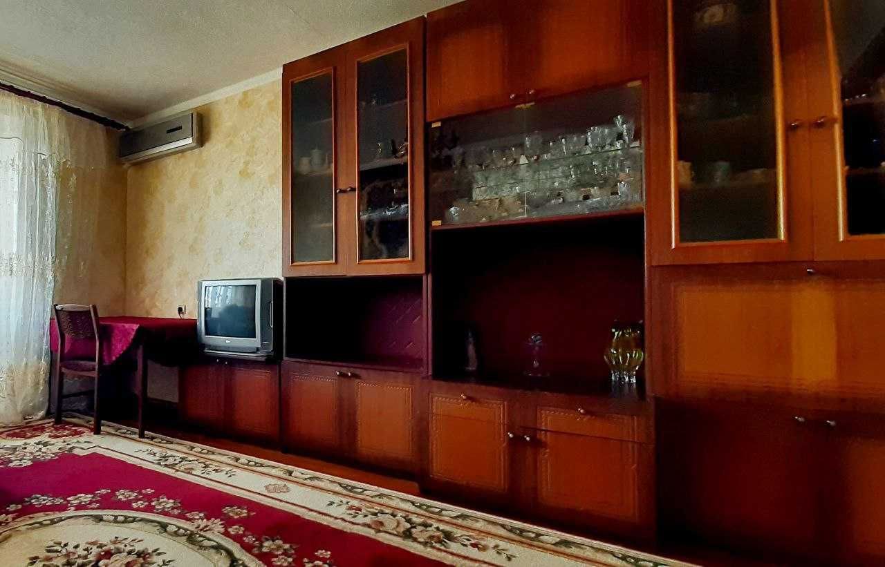 Сдам просторную 2х комнатную квартиру на Тополе