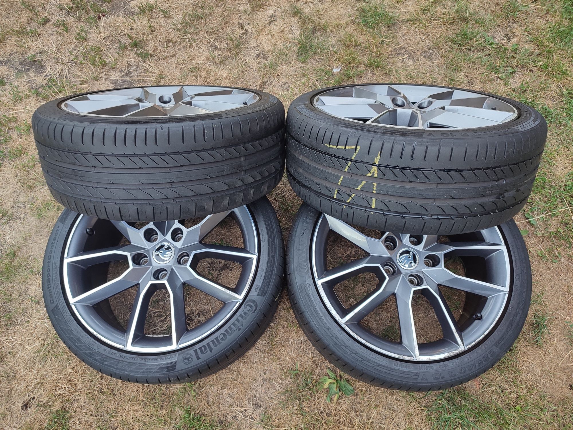 Koła 18 cali Skoda Octavia RS Superb Gemini  Opony letnie 225/40r18