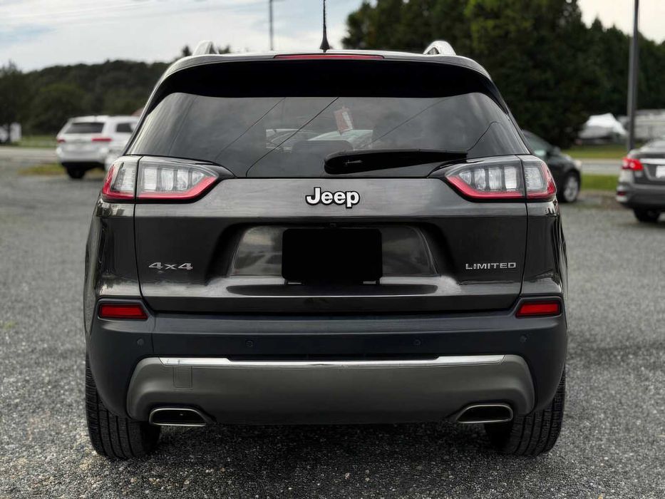 Jeep Cherokee Limited      2019