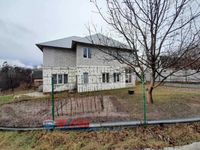 Торг.Продаж будинку (дуплекс) в с. Мархалівка, 220 м кв, 9 соток.