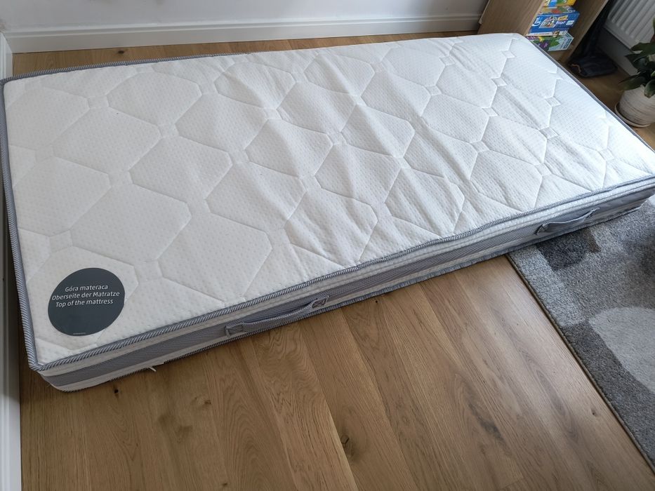 NOWY Materac 90x200 kieszonkowy, H2