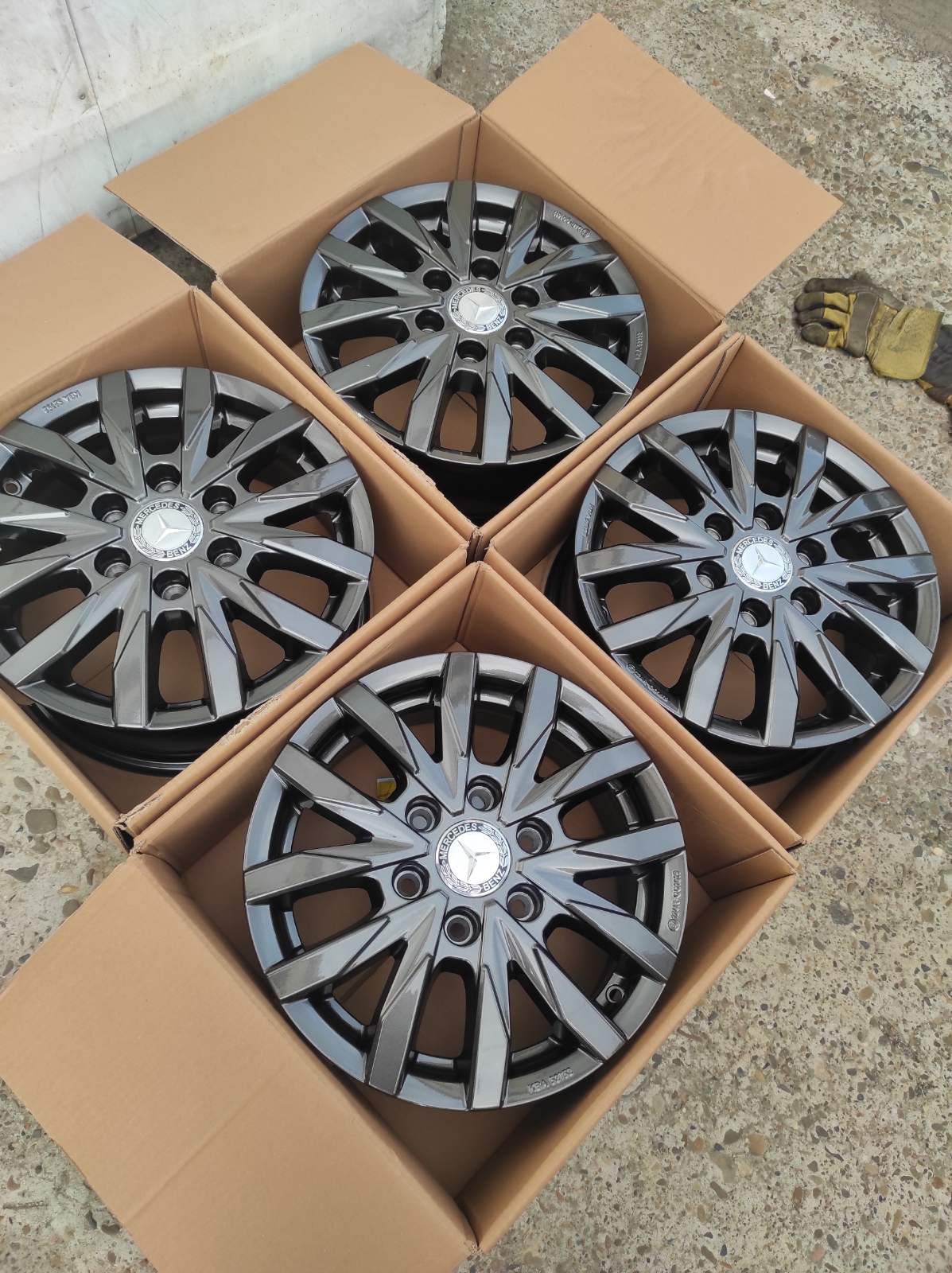Диски 6x130r16 Mercedes sprinter 906 907 з Германії стан нові