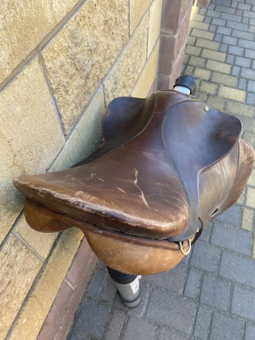 Седло для лошади кожаное England