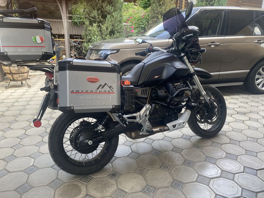 Moto Guzzi V85TT