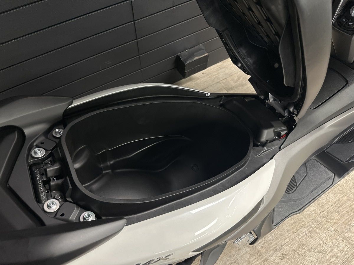 Yamaha Nmax 125 **COMO NOVA**