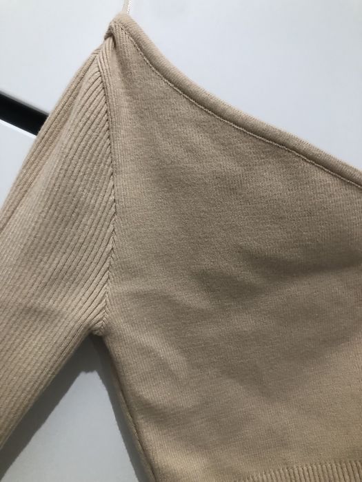 Piękny beżowy sweterek Dilvin 36 miesista dzianinka uni