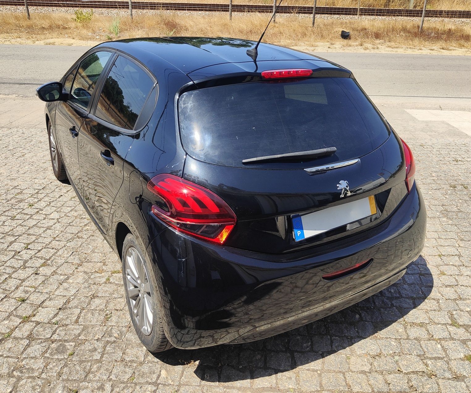 Peugeot  208  style