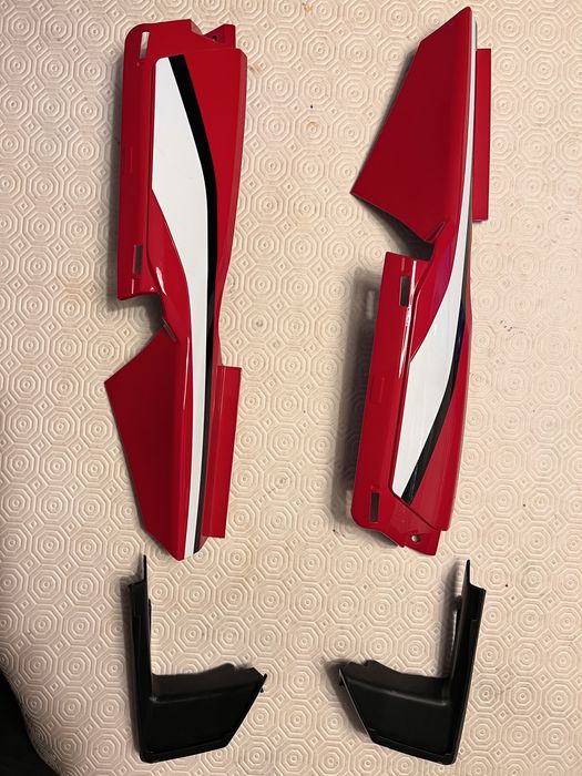 Honda Africa Twin 1100 - carenagens laterais