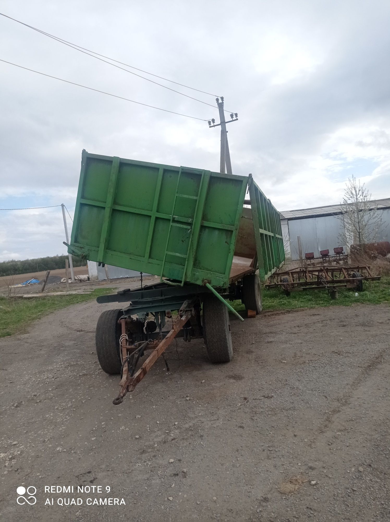 Продам причіп до трактора Джон Дір Нюхолонд.