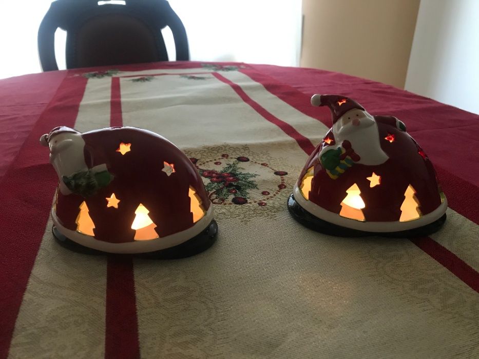 Castiçais em louça em forma de Pai Natal (2)