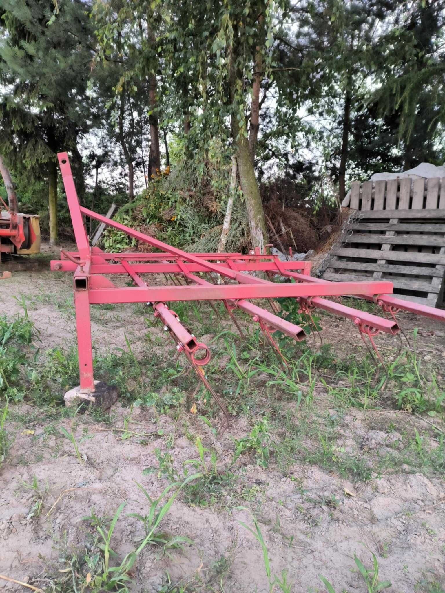 Agregat do pielęgnacji truskawek